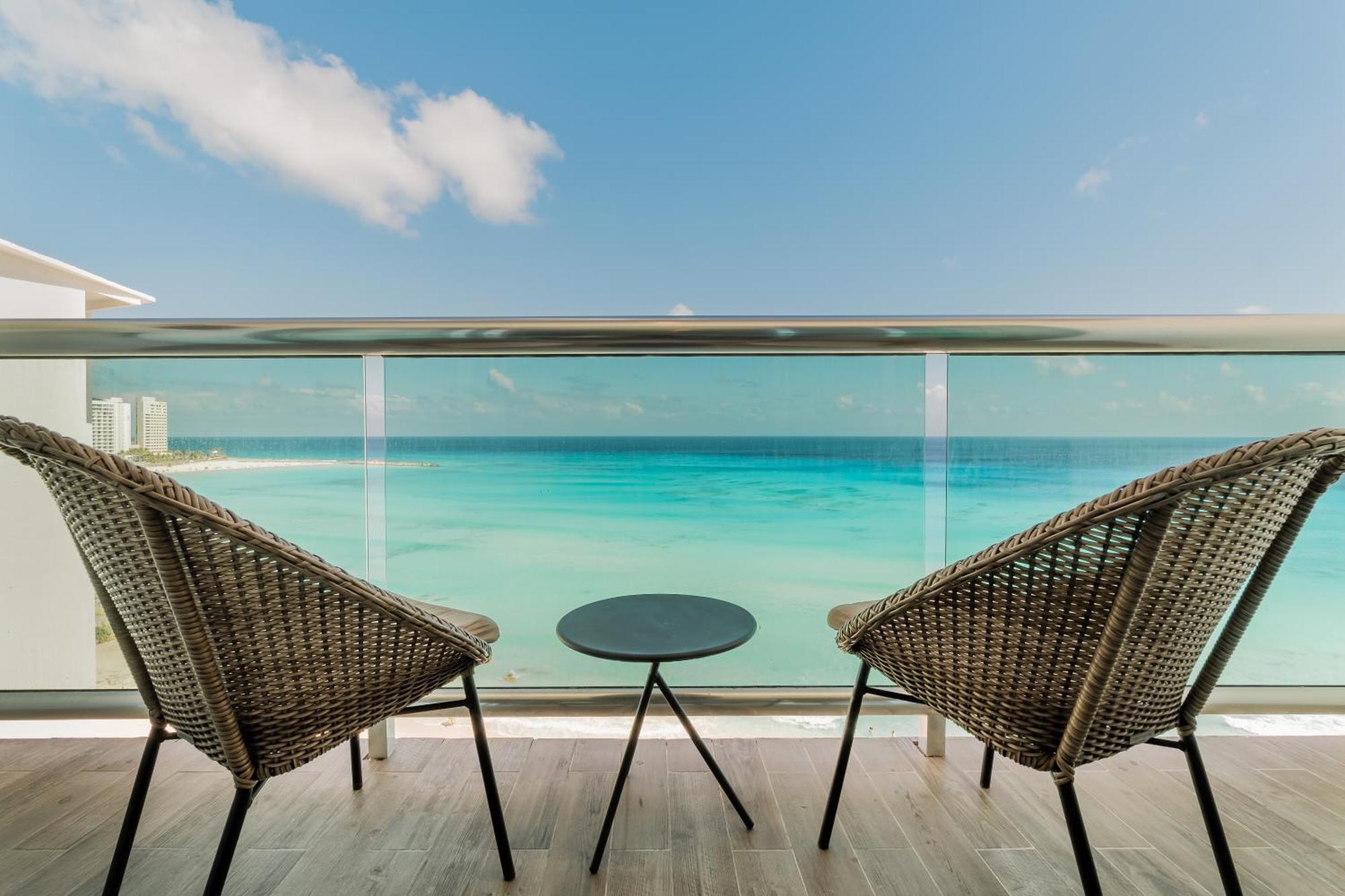 The Ocean Vibes Suites By Casa Paraiso Κανκούν Εξωτερικό φωτογραφία
