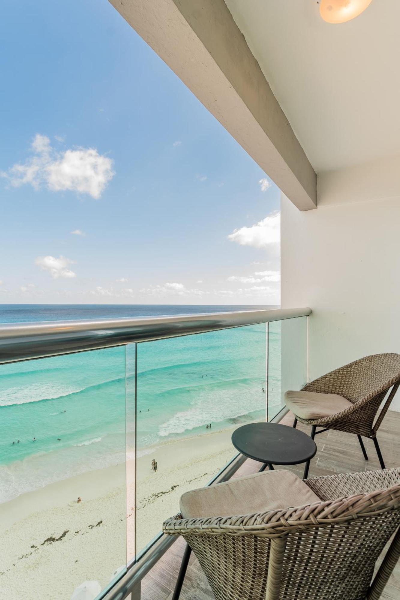 The Ocean Vibes Suites By Casa Paraiso Κανκούν Εξωτερικό φωτογραφία